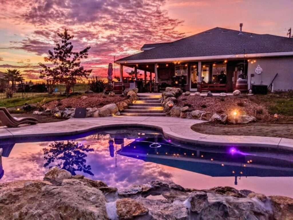 Custom Swimming Pool