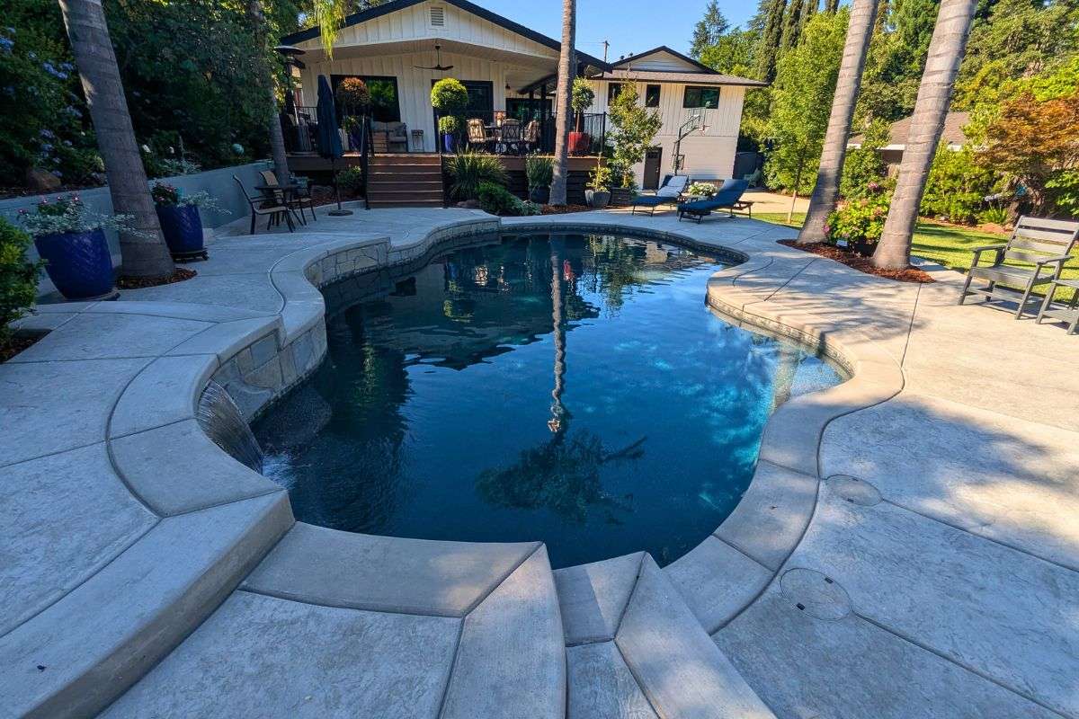 Home 13 Swimming Pool Remodel (2)